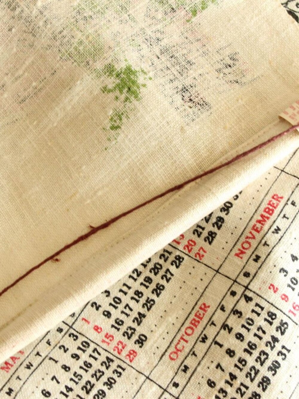 Vintage 1950s Calendar Towel, 1958 Stevens Linen Country Home Print with Hanging - Picture 12 of 14